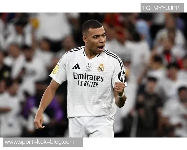 姆巴佩左膝不适与手指骨折仍执意出战展现求战决心